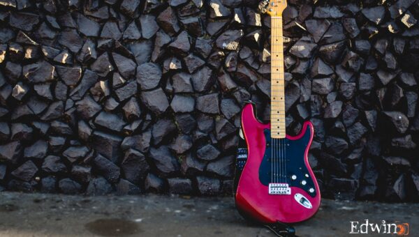 Guitarra Fender Mad in Brasil - Usada